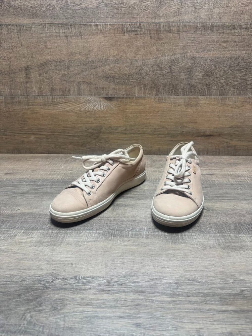 Ecco Soft 7 Light Pink Leather Low Sneaker Women's Size EU 40